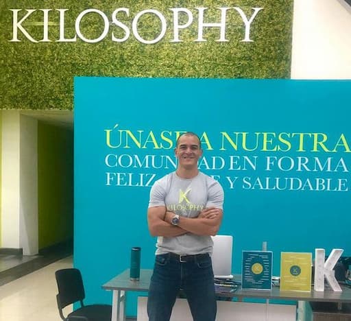 DONALD VEGA FUNDADOR NUTRICIONISTA Y DIRECTOR DE KILOSOPHY