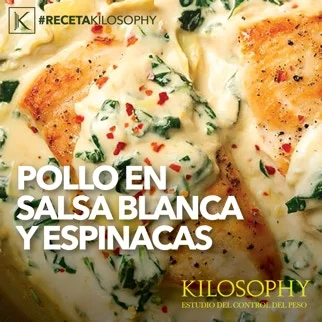 Pollo en salsa blanca y espinacas